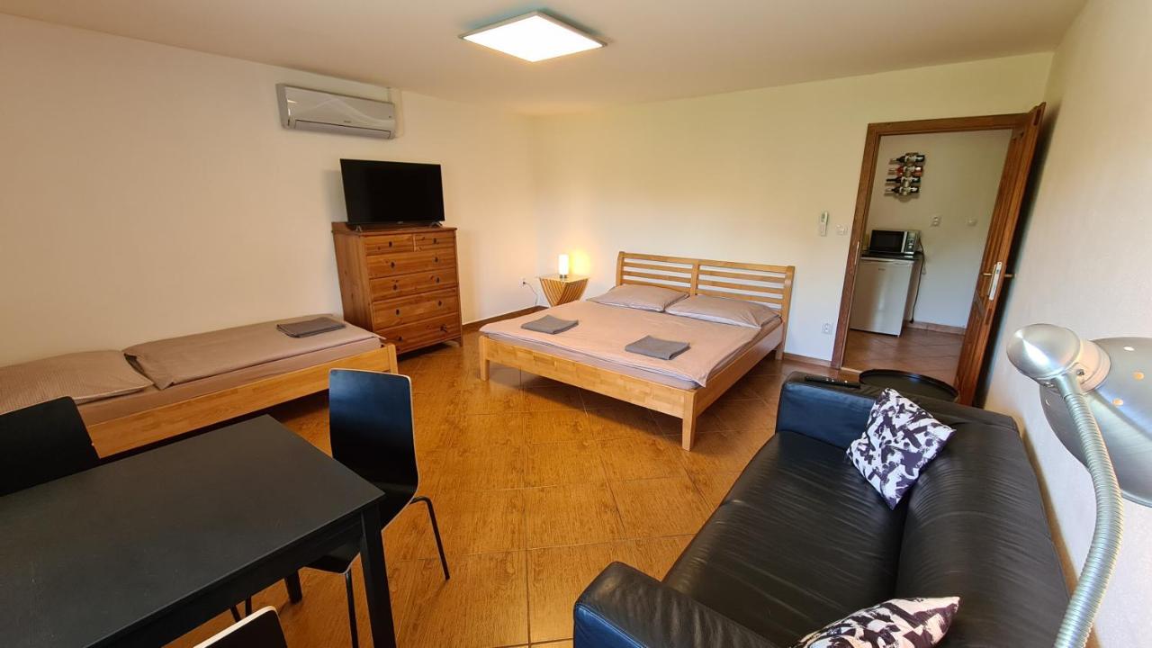 Apartmany Turold Mikulov Exterior foto